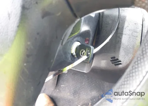 2005 Mazda Mazda3 I from USA, damaged, VIN JM1BK32F451320977